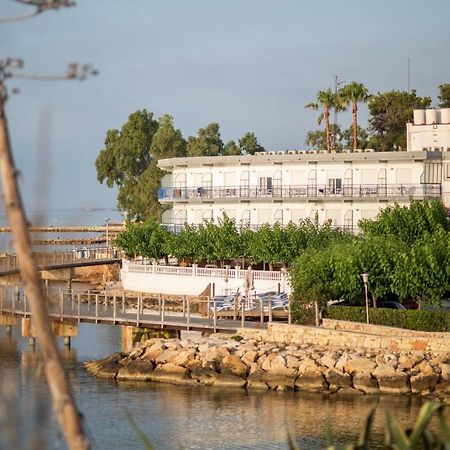 Hotel Restaurant Juanito Platja Sant Carlos de la Ràpita エクステリア 写真
