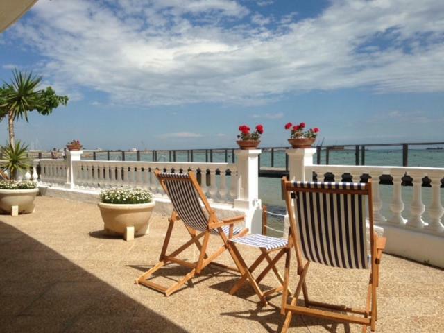 Hotel Restaurant Juanito Platja Sant Carlos de la Ràpita エクステリア 写真